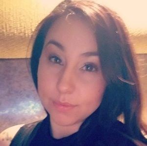 Meet your Posher, Lorinda